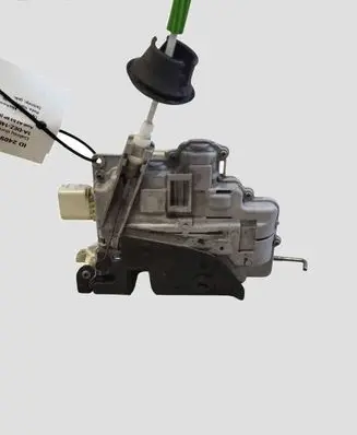 Audi A3 S3 8P Rear door lock 4F0839016