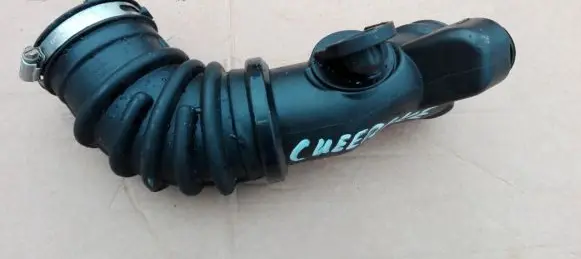 Jeep Grand Cherokee Air intake hose/pipe 68088275AB