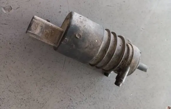 Ford Galaxy Windscreen/windshield washer pump