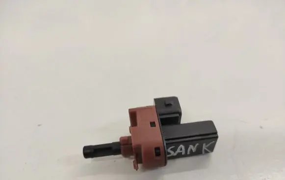 Clutch pedal sensor