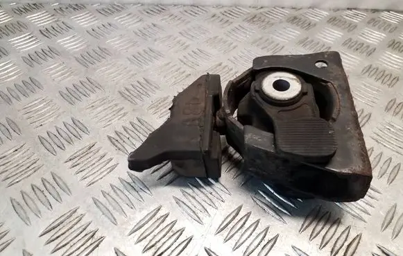 Toyota Auris E180 Engine mount bracket 309E07