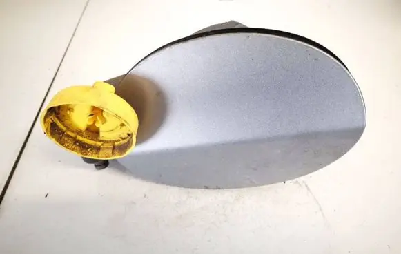 Chrysler 200 Fuel tank cap 68137578ac