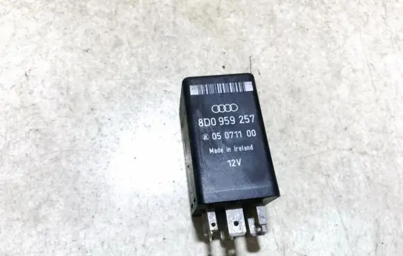 Audi A4 S4 B5 8D Other relay 8d0959257 05071100