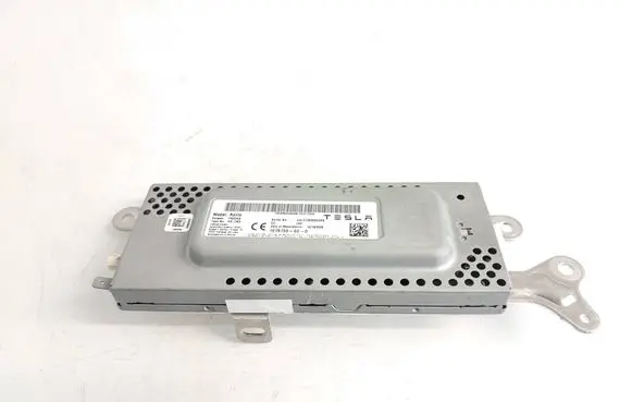 Tesla Model 3 Other control units/modules 107975500D A042029300000S