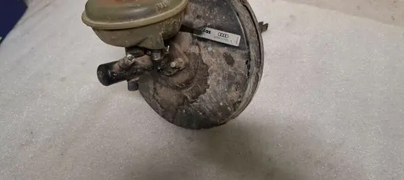 Audi 80 90 S2 B4 Brake booster 4A0612105A
