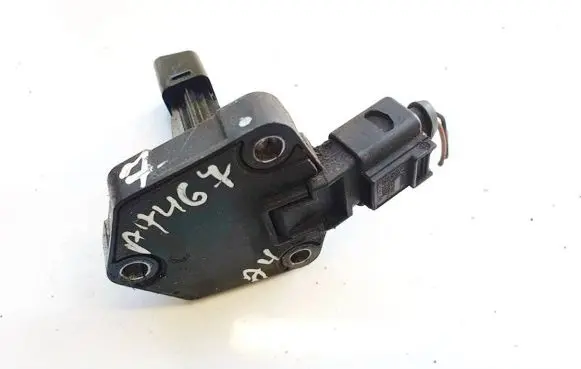 Audi A4 S4 B8 8K Mass air flow meter 03c907660g 6pr009629-02