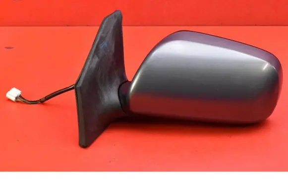 Toyota Avensis Verso Front door electric wing mirror 015829