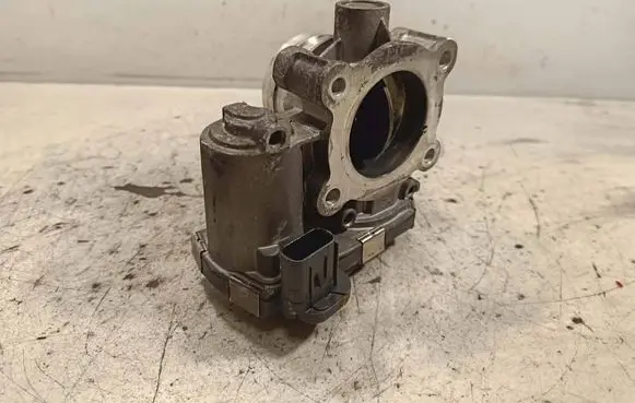Opel Insignia B Throttle valve 55496779AA