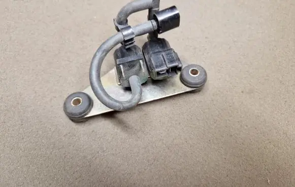 Mitsubishi Pajero Sport I Vacuum valve 