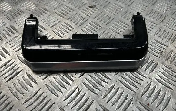 Land Rover Range Rover Velar Other center console (tunnel) element J8A204569A