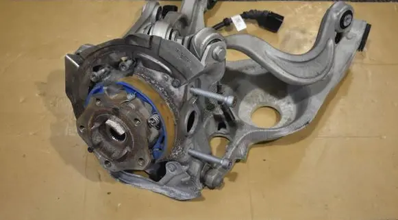 Porsche Panamera (971) Rear wheel hub