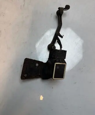 Mercedes-Benz ML AMG W164 Air suspension front height level sensor A0105427717