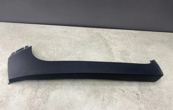 BMW 3 E46 Tailgate/trunk side cover trim 7028571