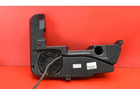 Audi A4 S4 B8 8K Subwoofer speaker 8T8035382