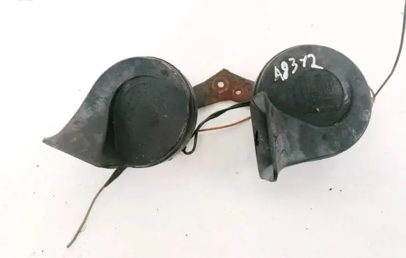 Chrysler 300 - 300C Horn signal E335717