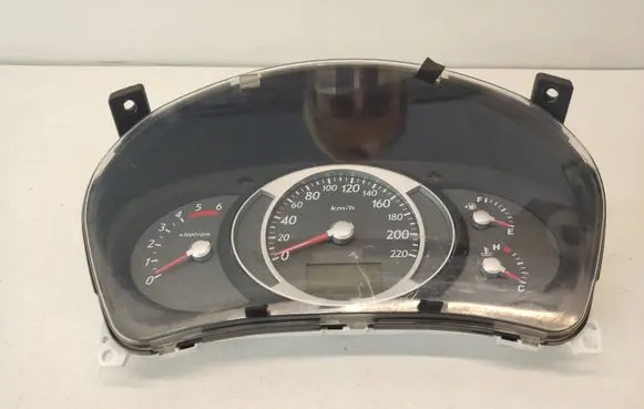 Hyundai Tucson JM Speedometer (instrument cluster) 940132E421