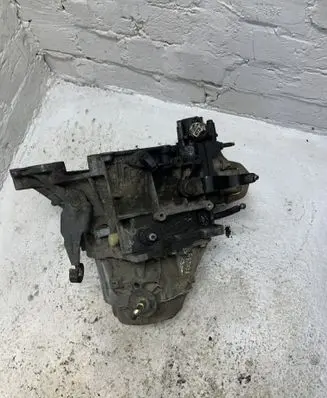 Peugeot Partner Manual 5 speed gearbox 20TE49
