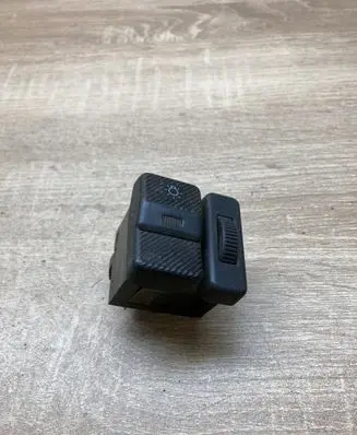 Volkswagen PASSAT B4 Light switch 357941531