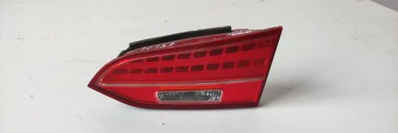 Hyundai Santa Fe Tailgate rear/tail lights 924052W130