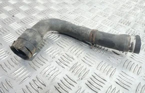 Volkswagen PASSAT B5 Engine coolant pipe/hose 8D0121161R