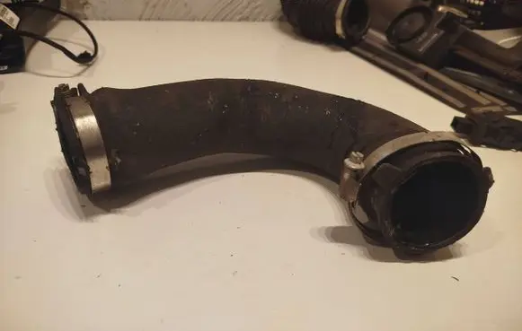 Audi A4 S4 B8 8K Intercooler hose/pipe 8K0145709H
