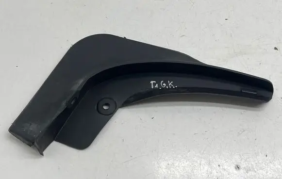 Tesla Model 3 Rear mudguard 