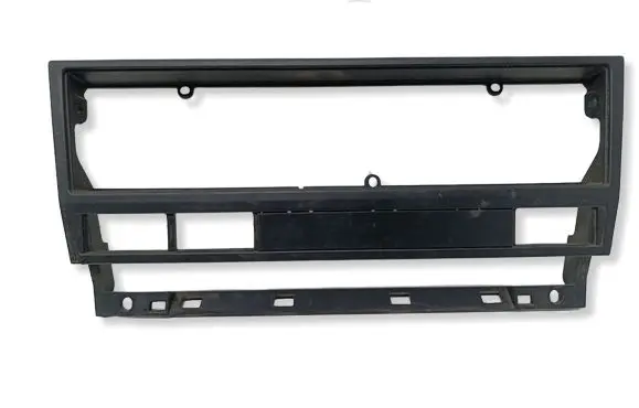 BMW 5 E39 Radio/GPS head unit trim 8233461