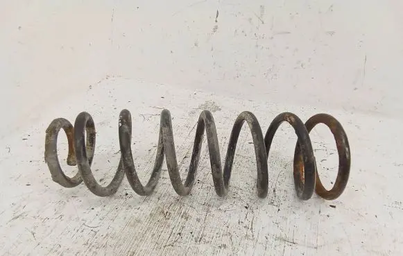 Toyota Corolla Verso E121 Rear coil spring