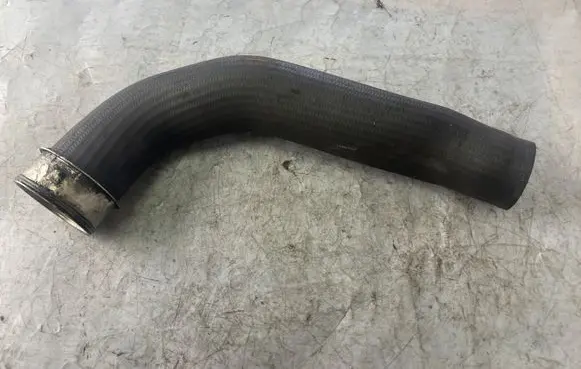 Jeep Grand Cherokee (WK) Intercooler hose/pipe