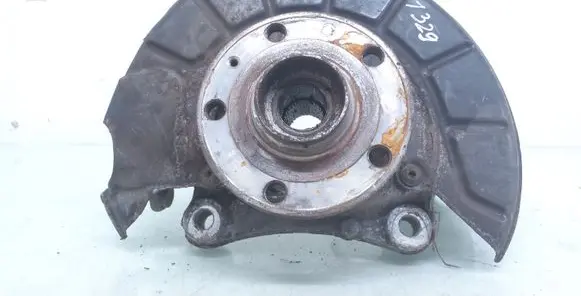 Volkswagen PASSAT B6 Front wheel hub spindle knuckle
