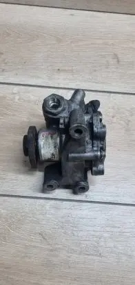 Mercedes-Benz C AMG W203 Power steering pump 0024669301