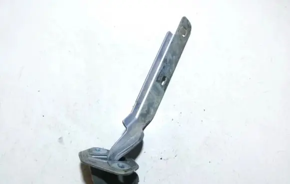 Citroen Xsara Tailgate/trunk/boot hinge