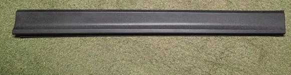 Porsche Macan (95C) Front door trim (molding) 95C837096J