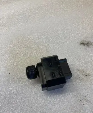 Suzuki SX4 Wing mirror switch 62J003097T