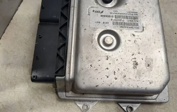 Fiat Fiorino Engine control unit/module 51908946 BC0103841B