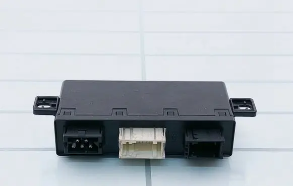 BMW 5 E39 Wing mirror control module 613569042559 689667