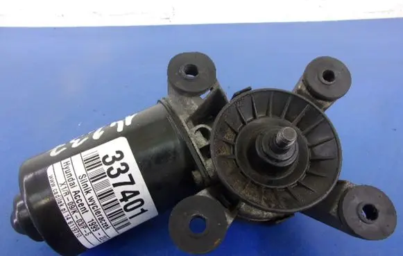 Hyundai Accent Front wiper linkage and motor