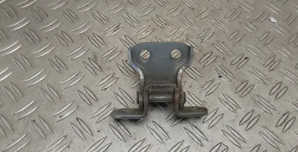 Toyota Prius (XW20) Front door lower hinge 