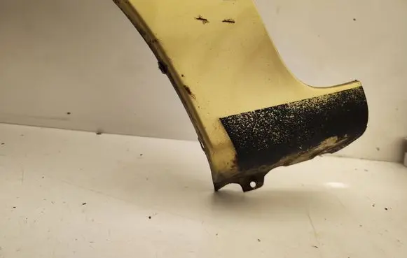 KIA Sephia Fender