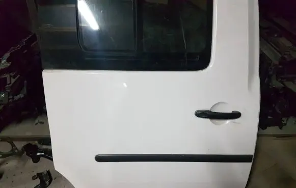 Volkswagen Caddy Side sliding door 