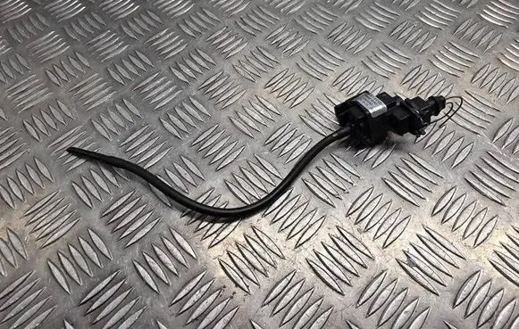 BMW 6 F12 F13 Turbo solenoid valve 7612632 L26452AA 14089210