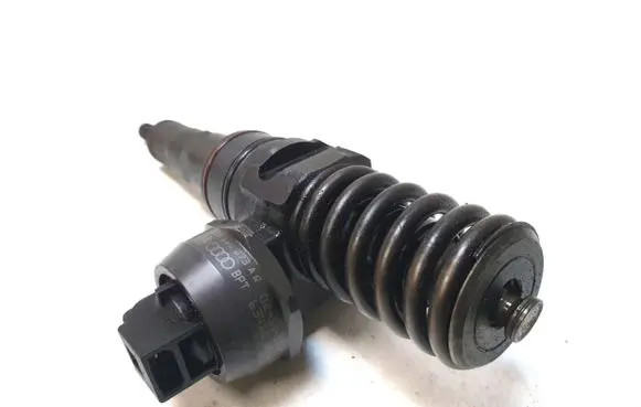 Audi A3 S3 8P Fuel injector 038130073AQ