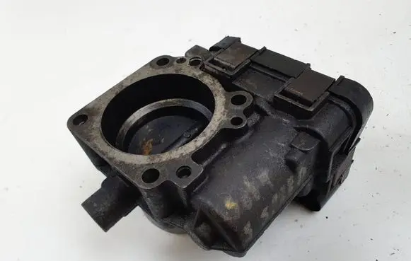 Volkswagen Golf V Throttle valve 03C133062A