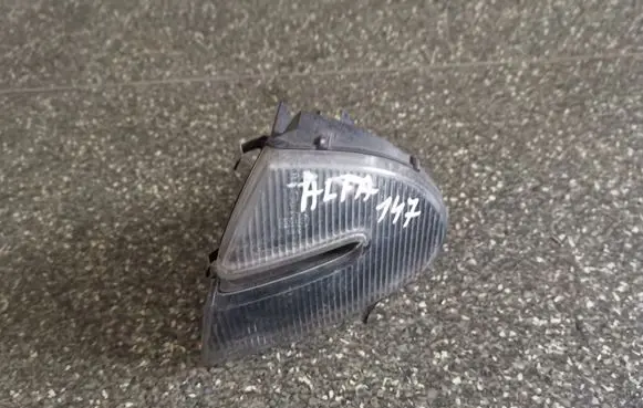 Alfa Romeo 147 Front indicator light 46756280