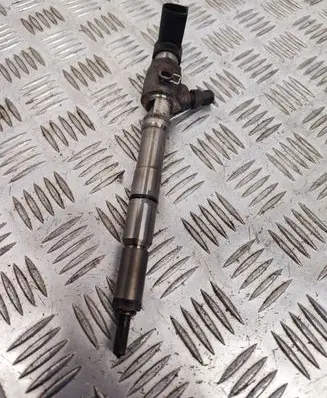 Skoda Octavia Mk2 (1Z) Fuel injector 03L130277B