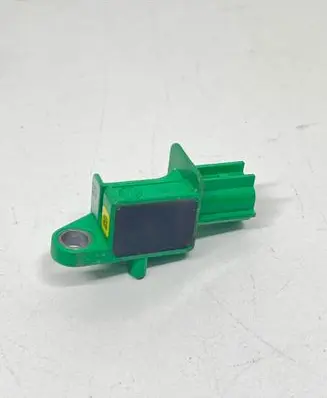 Volkswagen Touran I Airbag deployment crash/impact sensor 5M0909606A 5WK43658