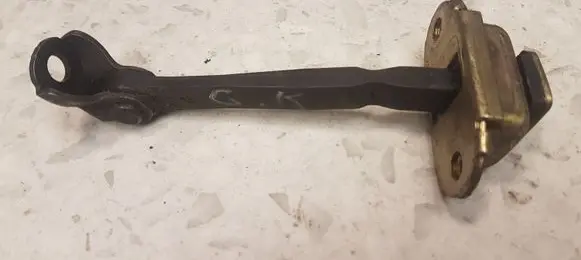 Honda CR-V Rear door check strap stopper