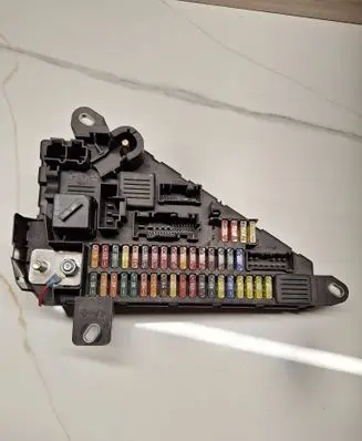BMW 5 E60 E61 Fuse box set 518956057 140937