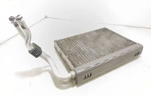 BMW 1 E81 E87 Air conditioning (A/C) radiator (interior) 92303094