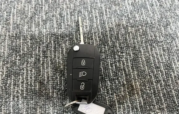 Ignition key/card